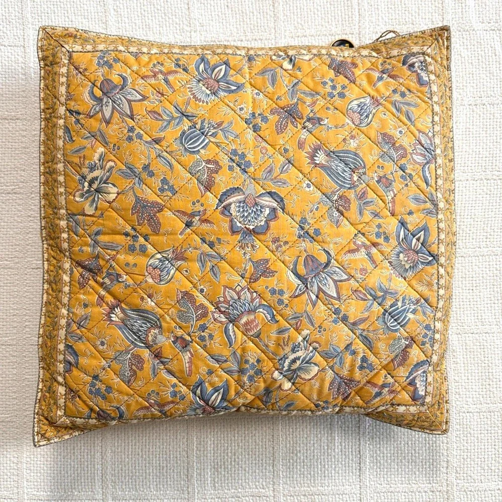 VTG Valdrome France Quilted Floral Throw Pillows Set Yellow‎ Blue Cottagecore